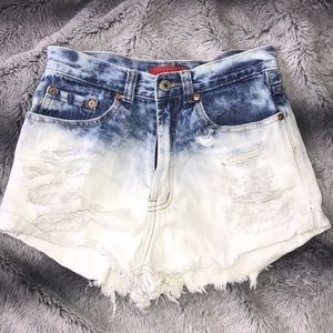 Signature8 Blue Dye White Shorts